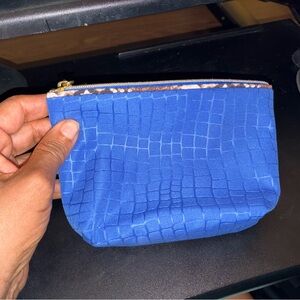 ESTEE LAUDER blue crocodile-pattern pouch